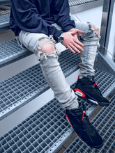Load image into Gallery viewer, Dirty Wash Denim